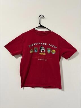 Embroidered Disney Land Paris red T shirt - Mens size Medium